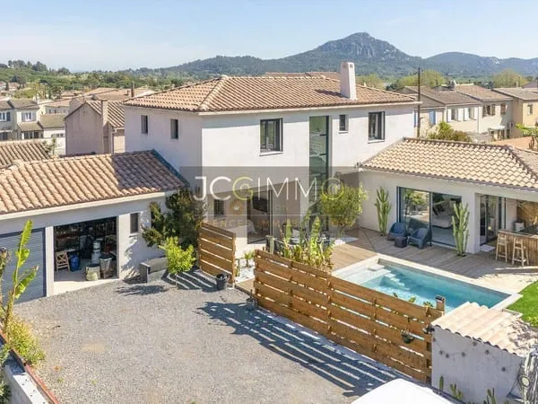 Maison 7 pièces 152 m²