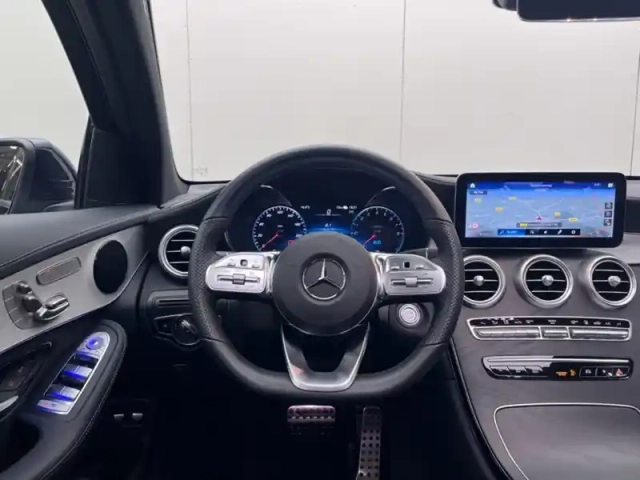 Mercedes Glc 300e 4matic amg line — photo 19