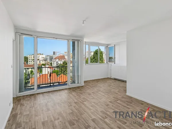 Appartement 4 pièces 77 m²