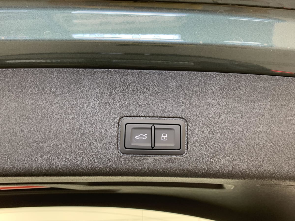 Audi Q3 Sportback — photo 15