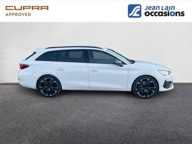 Cupra Leon sportstourer 1.4 e-hybrid 245 ch dsg6 — photo 4