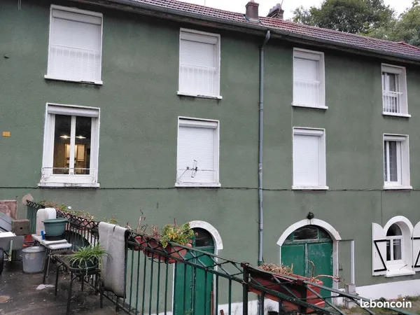 Appartement T5 dans ancienne maison quartier ST-ETIENNE SUD
