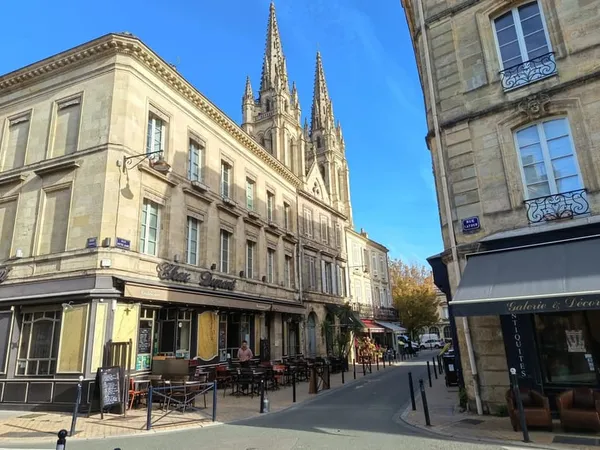 Appartement T3 de 70 m2 Bordeaux Chartrons
