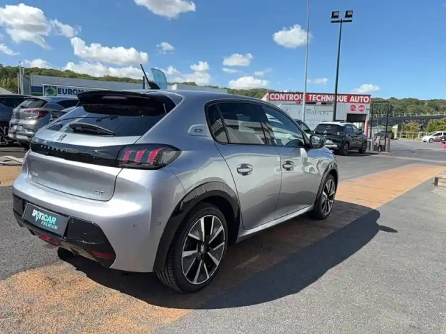 Peugeot 208 electrique 50 kwh 136ch — photo 17