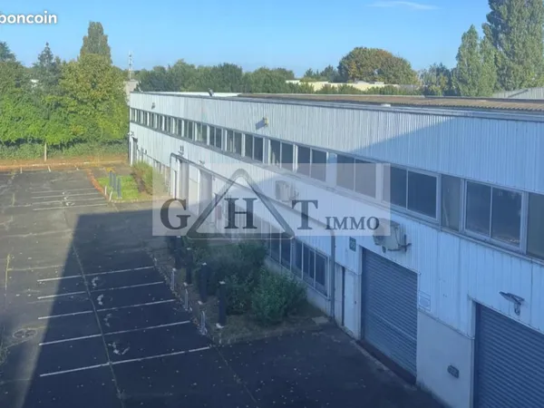 Local bureaux 3 969 m²