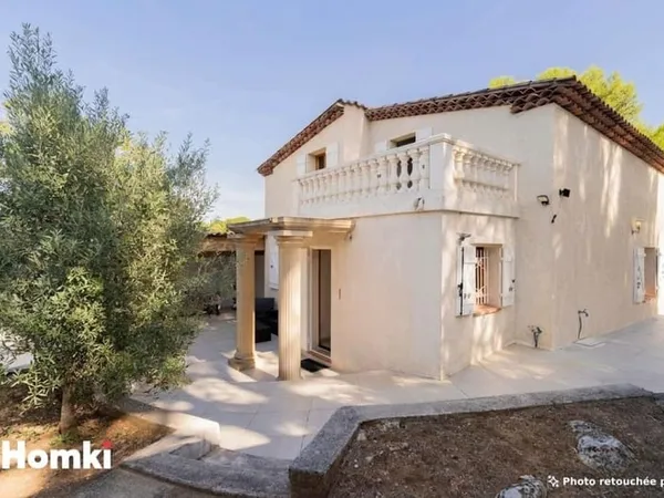 Maison/Villa T5 de 130 m² à Marseille 13012
