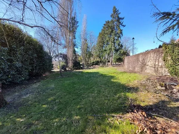 Terrain constructible 514 m²