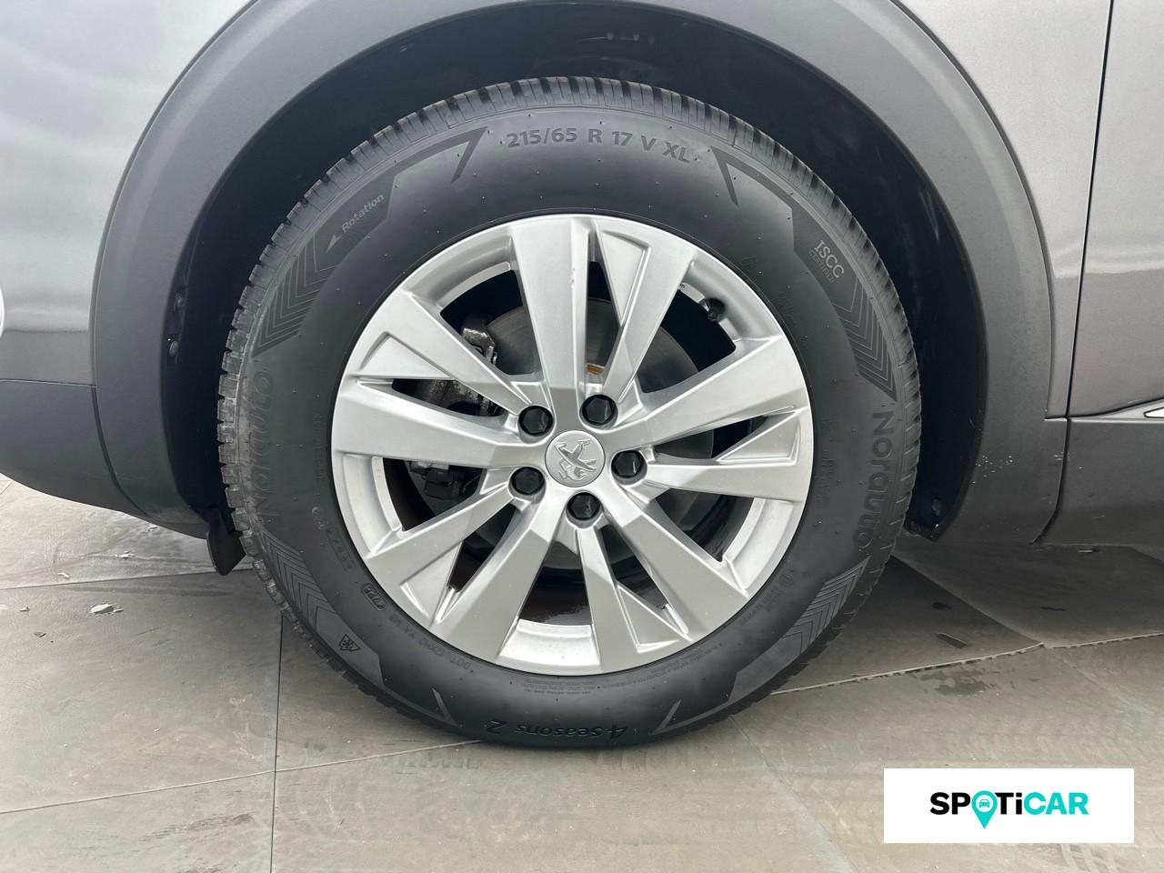 Peugeot 5008 1.2 puretech 130ch s&s style — photo 11