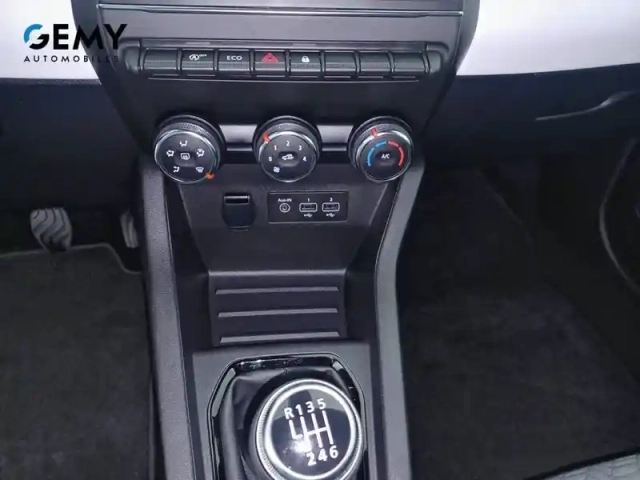 Renault Clio tce 90 — photo 14