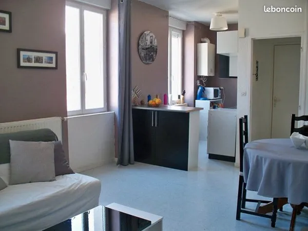 Location F3 DUPLEX
