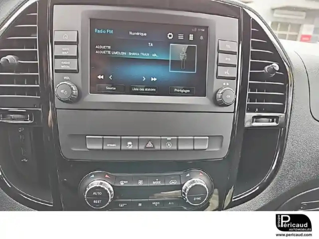 Mercedes Vito fourgon 119 cdi long bva rwd — photo 15