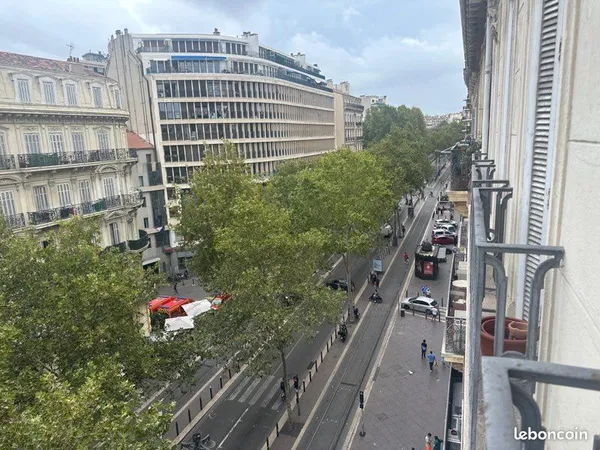 Location spacieux F4 La Canebiere