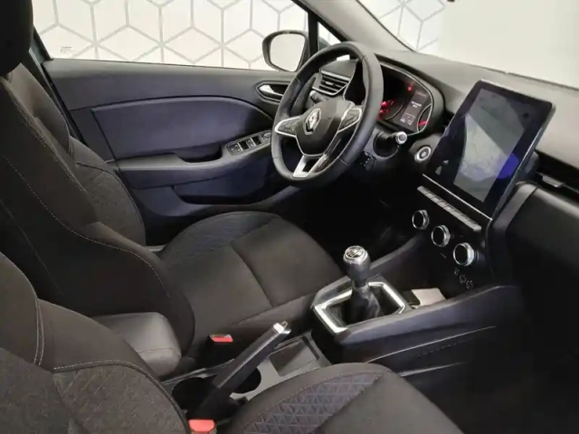 Renault Clio blue dci 85 — photo 27