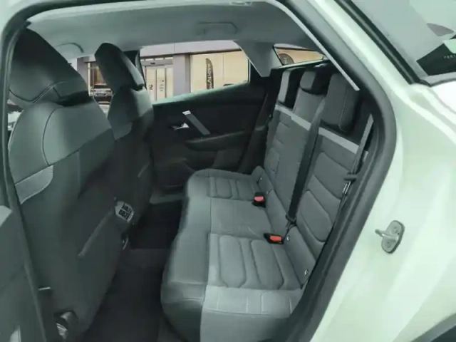 Citroën C4 puretech 130 s&amp;s eat8 c-series — photo 23