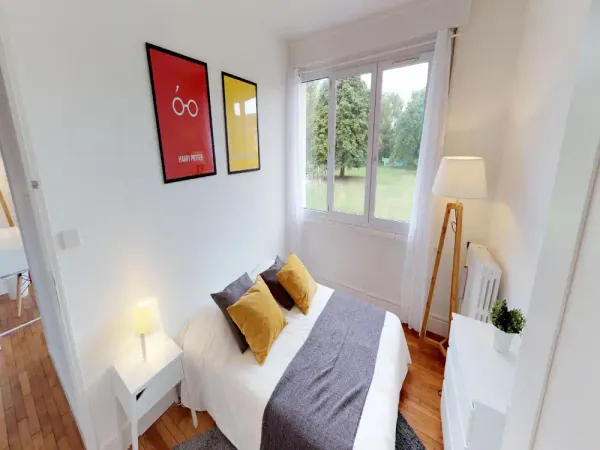 Loue chambre en colocation meublée
