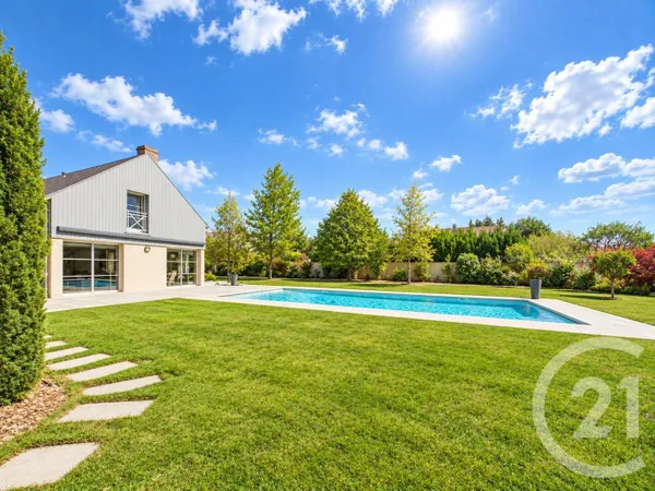 Maison 8 pièces 289 m²