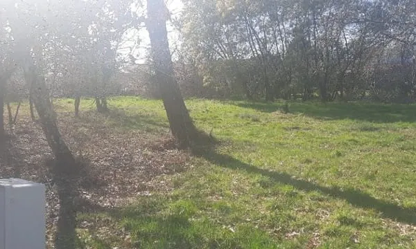 Terrain 1500 m²