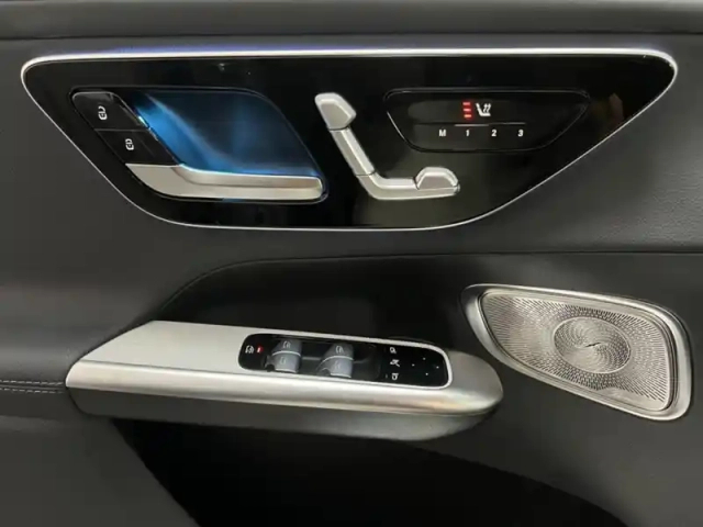 Mercedes Glc 300 e hybrid eq 4matic cou — photo 11