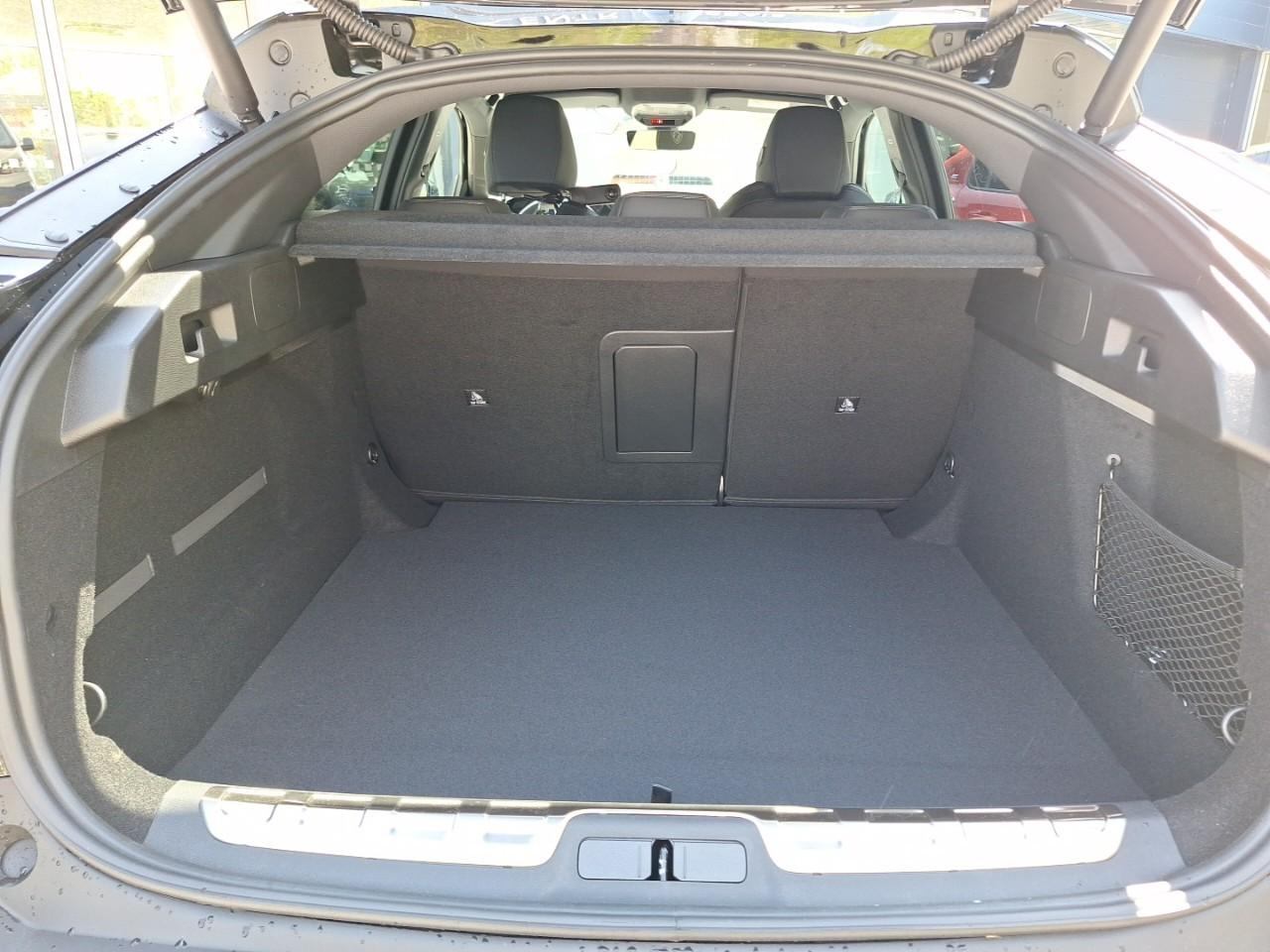 Peugeot 408 hybrid 145ch gt e-dcs6 — photo 6