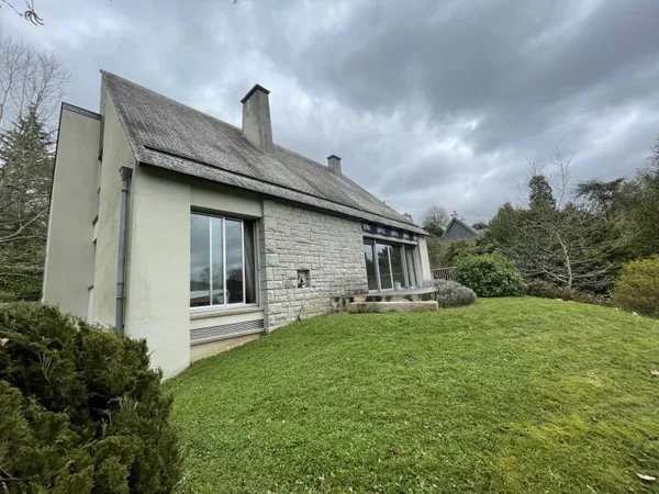 Vends spacieuse maison à Fougéres 185m²