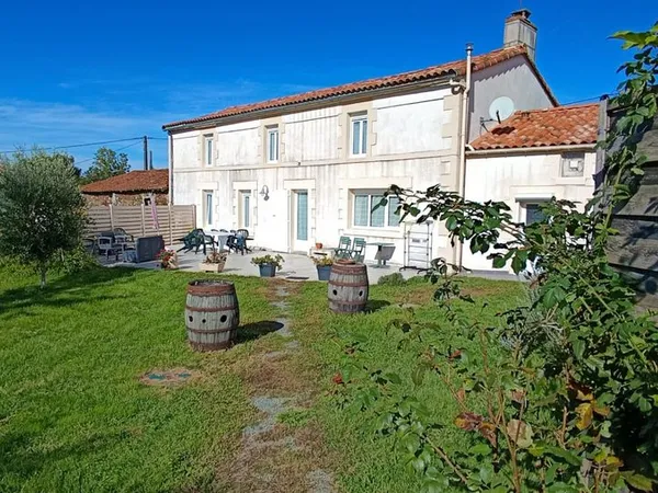 Maison de village 6 pièces 180 m²