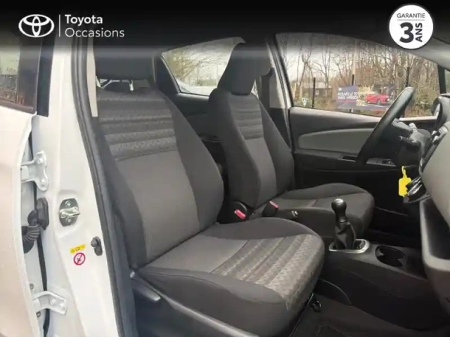 Toyota Yaris 69 vvt-i france 5p — photo 6