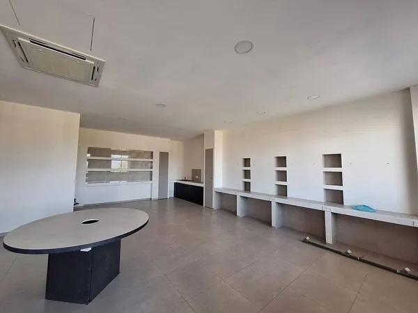 Local commercial 88 m²