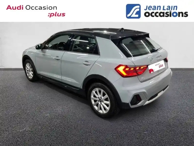 Audi A1 citycarver 30 tfsi 110 ch s tronic 7 — photo 7