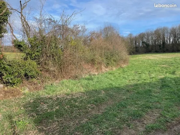 Terrain 450 m² Reyrieux