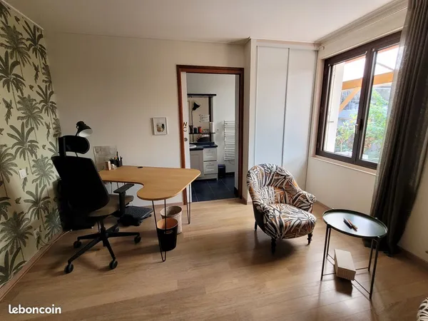 Location bureau indépendant 26m² dans coworking