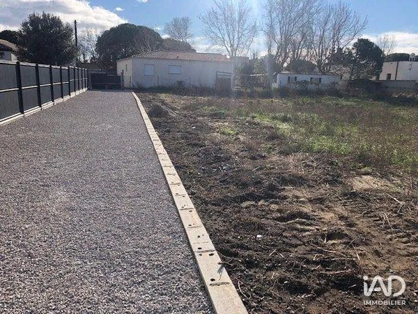 Terrain 1301 m²