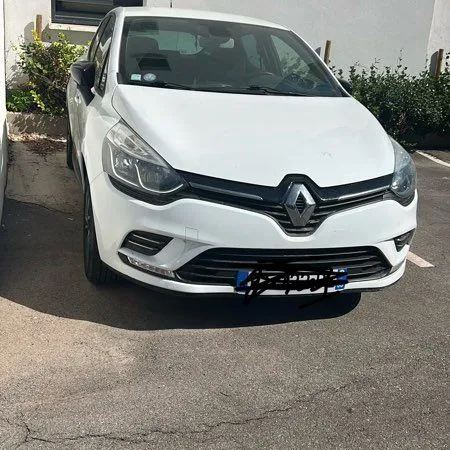 🅿️ Place de parking extérieure à louer - Marseille 13007 - Bompard