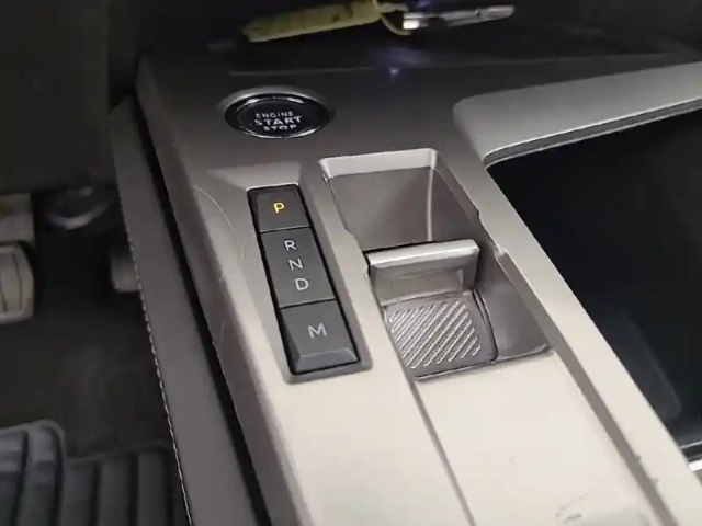Peugeot 308 sw puretech 130ch s&amp;s eat8 — photo 14