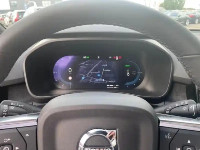 Volvo Xc40 recharge extended range 252ch ultimate — photo 14