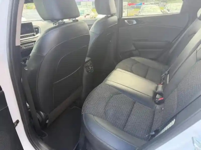 Kia Xceed 1.6 gdi 105ch + plug-in 60.5ch design dct6 my22 — photo 12