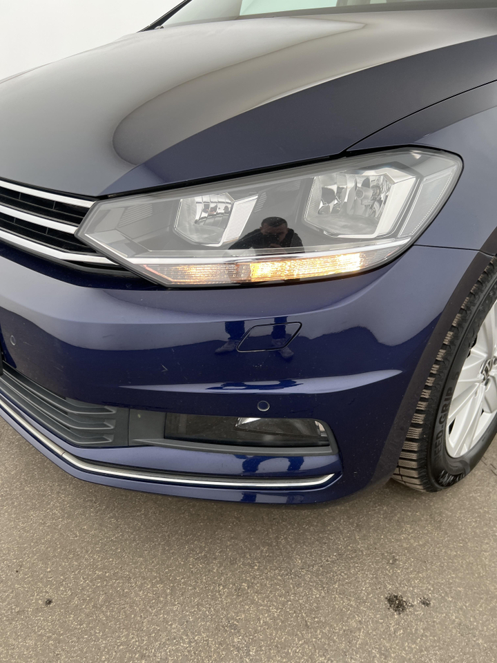 Volkswagen Touran — photo 41