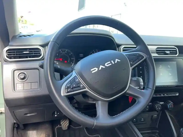 Dacia Duster eco-g 100 4x2 — photo 11