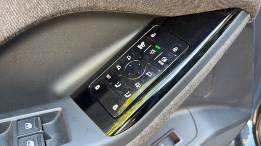 Audi Q6 e-tron 387 100 kWh Quattro - S Line – 2025 – 20407 km – Électrique – Boîte Automatique — photo 13