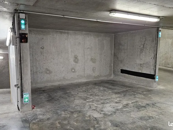 Place de parking souterraine - Thonon proche centre