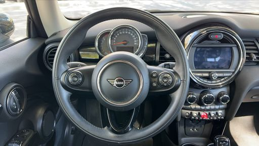 Mini Mini 1.5 Cooper 136 BVA - Edition Greenwhich – 2020 – 22287 km – Essence – Boîte Automatique — photo 31