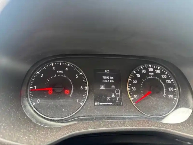 Dacia Sandero tce 90 — photo 10