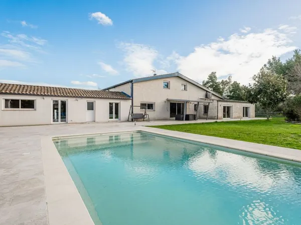 Maison de luxe 7 pièces 335 m²