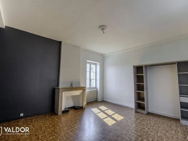 Appartement 6 pièces 143 m²