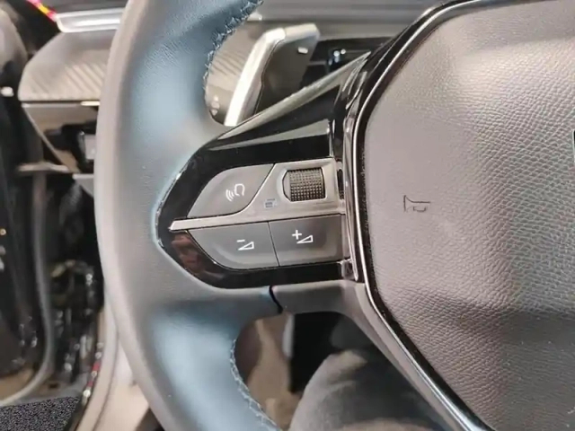 Peugeot 508 hybrid 180 e-eat8 allure — photo 19