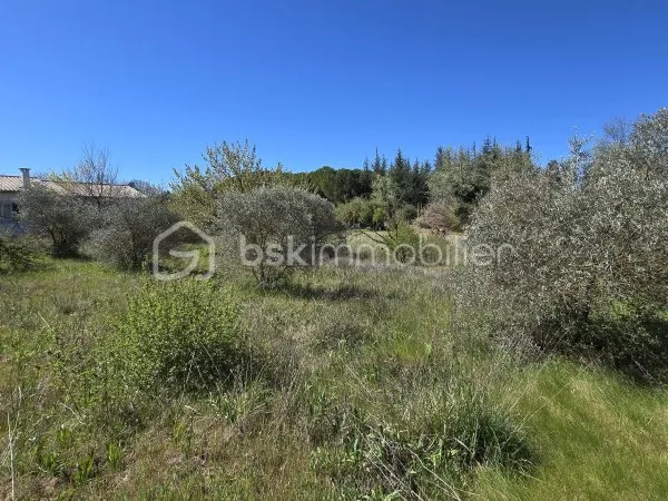 Terrain 2294 m²