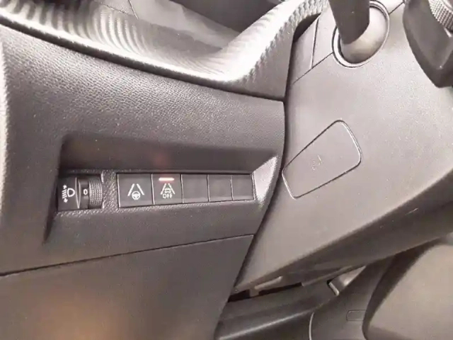 Peugeot 2008 bluehdi 130 s&amp;s eat8 — photo 24