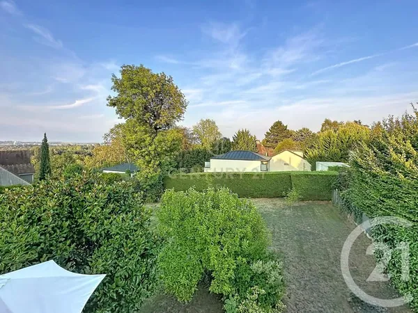 Terrain 562 m²