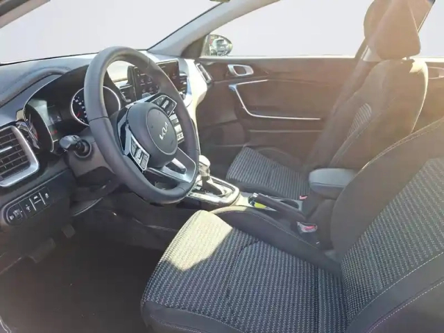 Kia Ceed sw 1.5 t-gdi 140 ch dct7 — photo 9