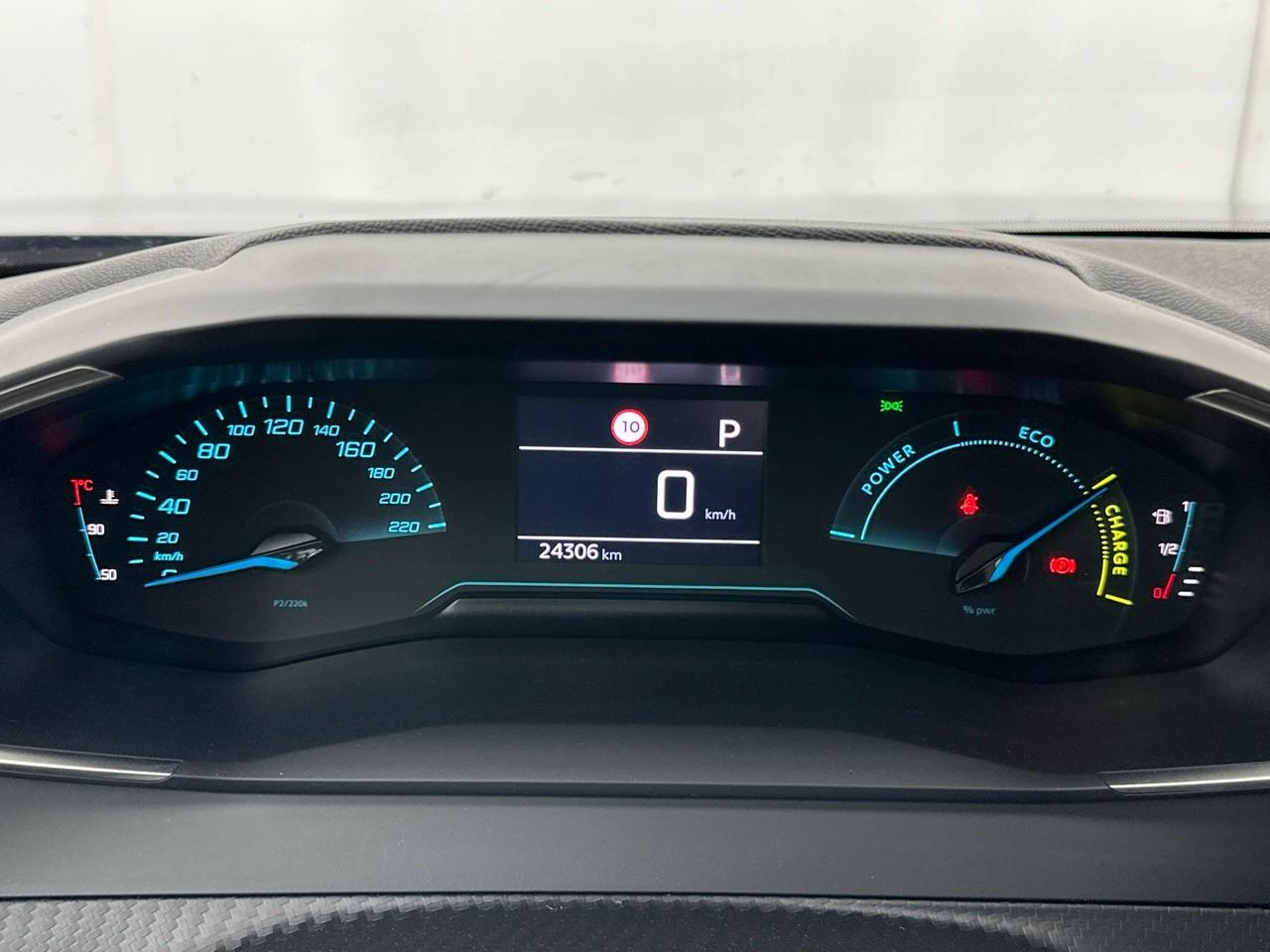 Peugeot 2008 hybrid 145 e-dcs6 style — photo 21