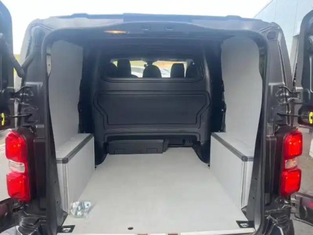 Citroën Jumpy fg m 2.0 bluehdi 145ch s&amp;s cabine approfondie fixe driver — photo 8
